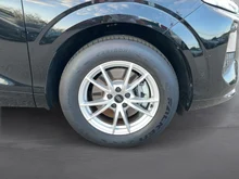 Audi Q3 TDI 110 kW  intense in Mythosschwarz Metallic