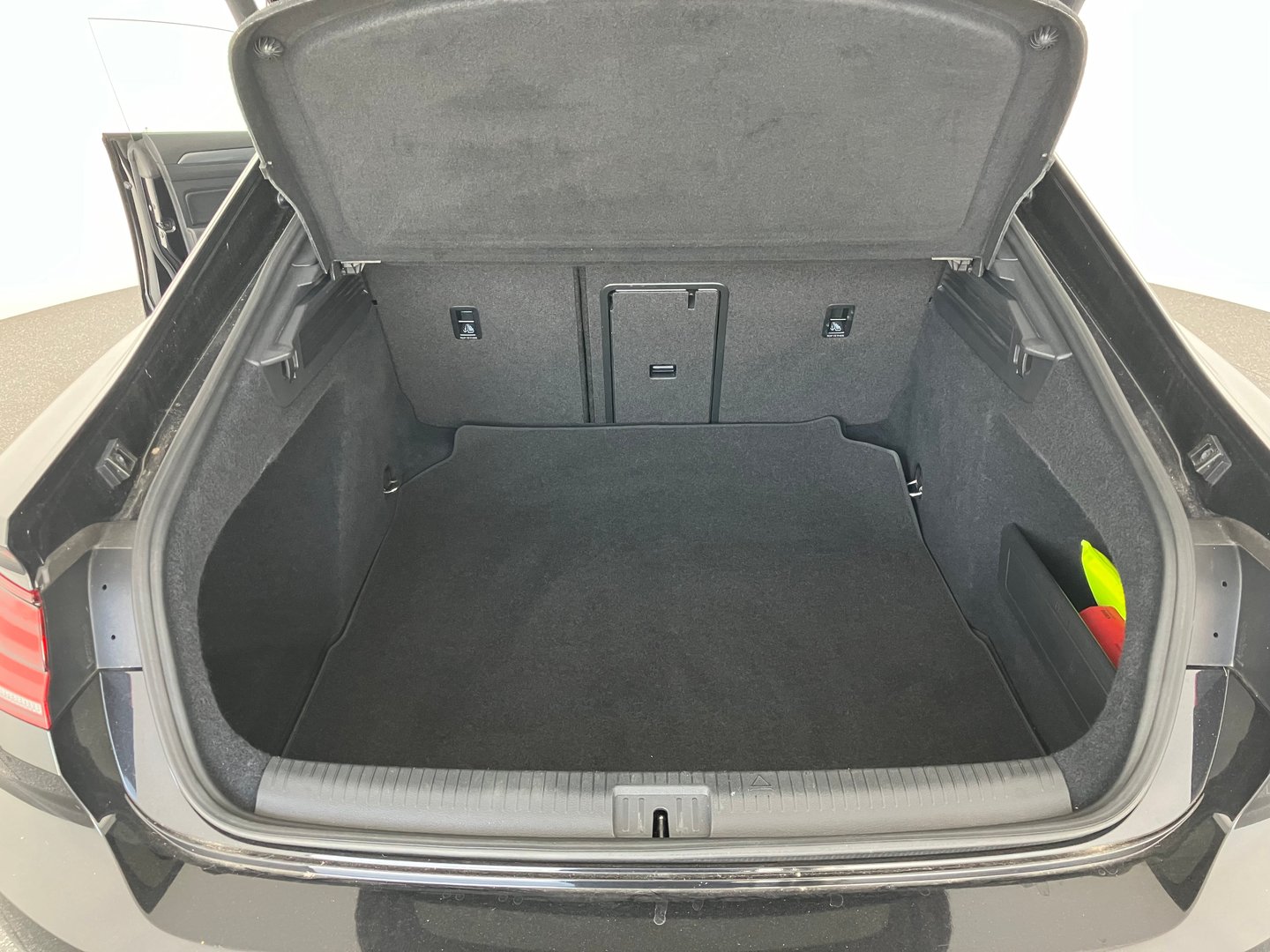 VW Arteon R-Line TDI DSG | Bild 15 von 18