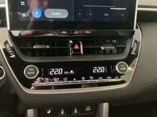 Toyota Corolla Cross 2,0 Hybrid Lounge 2WD in mittelrot - metallic
