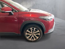 Toyota Corolla Cross 2,0 Hybrid Lounge 2WD in mittelrot - metallic