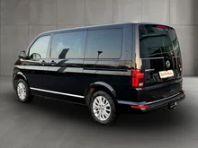VW Multivan Comfortline TDI 4MOTION in DEEP BLACK PERLEFFEKT