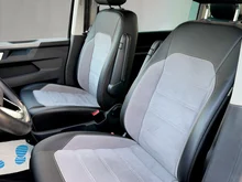 VW Multivan Comfortline TDI 4MOTION in DEEP BLACK PERLEFFEKT
