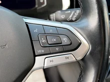 VW Multivan Comfortline TDI 4MOTION in DEEP BLACK PERLEFFEKT
