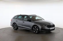 Škoda Octavia Combi Sportline TDI DSG in Graphit-Grau Metallic