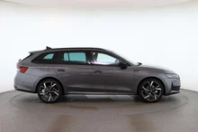 Škoda Octavia Combi Sportline TDI DSG in Graphit-Grau Metallic