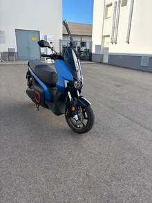 Thumbnail-Foto von Fahrzeug