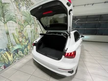 Audi A3 Sportback 30 TFSI intense in ibisweiß