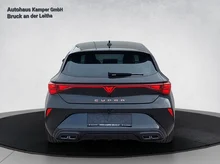 CUPRA Leon 1.5 TSI in Nacht-Schwarz Metallic