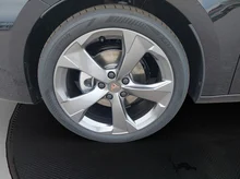 CUPRA Leon 1.5 TSI in Nacht-Schwarz Metallic