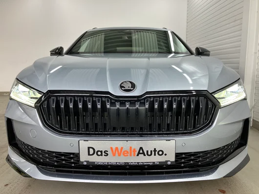 Bild eines Škoda Superb Combi Sportline iV TSI DSG