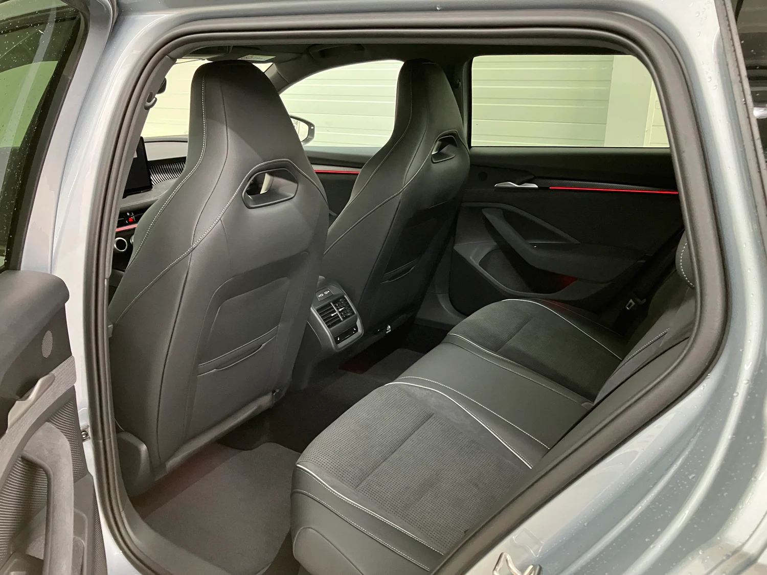 Bild eines Škoda Superb Combi Sportline iV TSI DSG