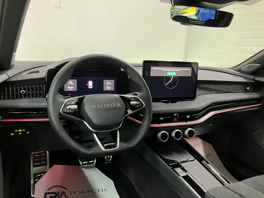 Bild eines Škoda Superb Combi Sportline iV TSI DSG