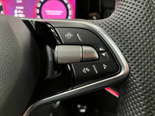 Bild eines Škoda Superb Combi Sportline iV TSI DSG