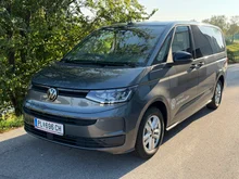 VW Multivan Family ÜH eHybrid 180 kW 4M in Indiumgrau Metallic
