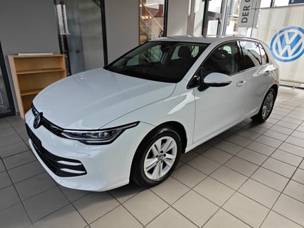 VW Golf Life TSI