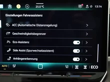 VW Passat Variant Business eHybrid 150kW in Oyster Silver Metallic
