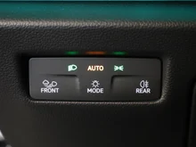 VW Passat Variant Business eHybrid 150kW in Oyster Silver Metallic
