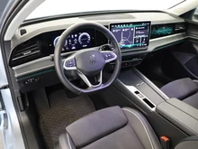 VW Passat Variant Business eHybrid 150kW in Oyster Silver Metallic