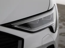 Audi e-tron 55 quattro 300 kW S line in GLETSCHERWEISS METALLIC