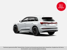 Audi e-tron 55 quattro 300 kW S line in GLETSCHERWEISS METALLIC