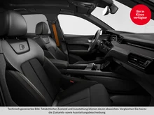 Audi e-tron 55 quattro 300 kW S line in GLETSCHERWEISS METALLIC