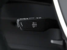 Audi e-tron 55 quattro 300 kW S line in GLETSCHERWEISS METALLIC
