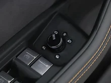 Audi e-tron 55 quattro 300 kW S line in GLETSCHERWEISS METALLIC
