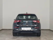 VW Golf Life mHEV TSI DSG in Grenadillschwarz Metallic