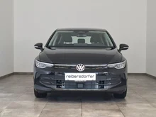 VW Golf Life mHEV TSI DSG in Grenadillschwarz Metallic