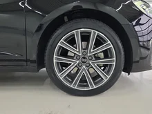 Audi A1 Sportback 30 TFSI intense in Mythosschwarz Metallic