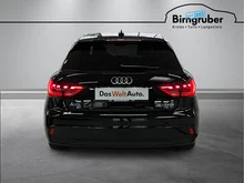 Audi A1 Sportback 30 TFSI intense in Mythosschwarz Metallic