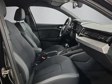 Audi A1 Sportback 30 TFSI intense in Mythosschwarz Metallic