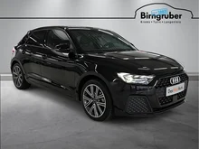 Audi A1 Sportback 30 TFSI intense in Mythosschwarz Metallic