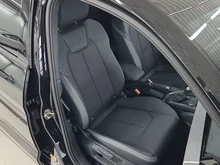 Audi A1 Sportback 30 TFSI intense in Mythosschwarz Metallic
