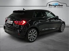 Audi A1 Sportback 30 TFSI intense in Mythosschwarz Metallic
