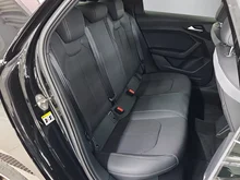 Audi A1 Sportback 30 TFSI intense in Mythosschwarz Metallic