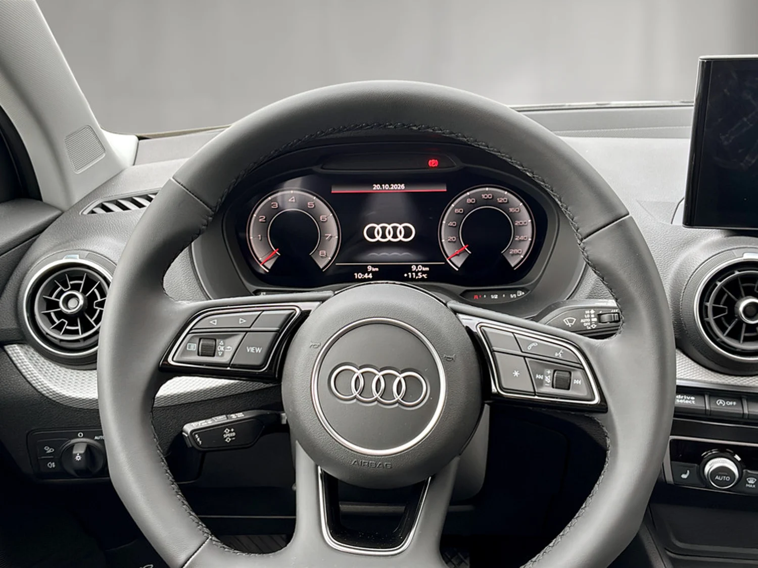 Bild eines Audi Q2 30 TFSI admired