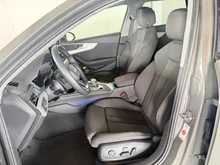 Audi A4 Avant 40 TFSI quattro S line in grau