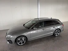Audi A4 Avant 40 TFSI quattro S line in grau