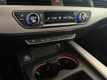 Audi A4 Avant 40 TFSI quattro S line in grau