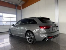 Audi A4 Avant 40 TFSI quattro S line in grau
