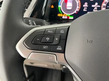 VW Multivan Style ÜH eHybrid 180 kW 4MOTION in Monosilber Metallic