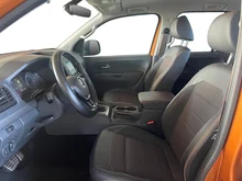 VW Amarok Canyon V6 TDI 4x4 permanent in honey orange metallic