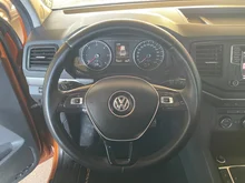 VW Amarok Canyon V6 TDI 4x4 permanent in honey orange metallic