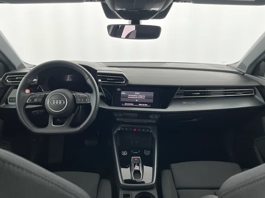 Bild eines Audi A3 allstreet 40 TFSI e