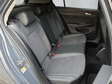 VW Golf Rabbit mHEV TSI DSG in Delfingrau Metallic