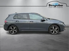 VW Golf Rabbit mHEV TSI DSG in Delfingrau Metallic