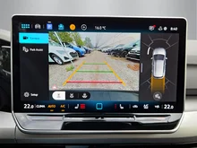 VW Golf Rabbit mHEV TSI DSG in Delfingrau Metallic