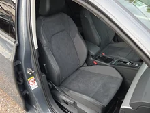VW Golf Rabbit mHEV TSI DSG in Delfingrau Metallic