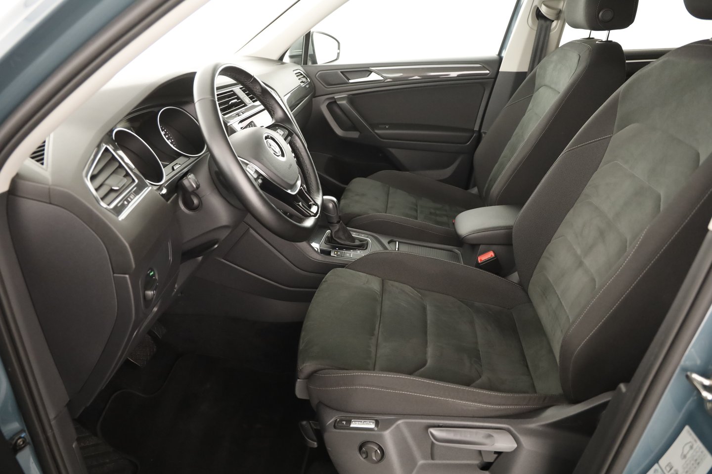 VW Tiguan Allspace Highline TSI OPF DSG | Bild 13 von 29